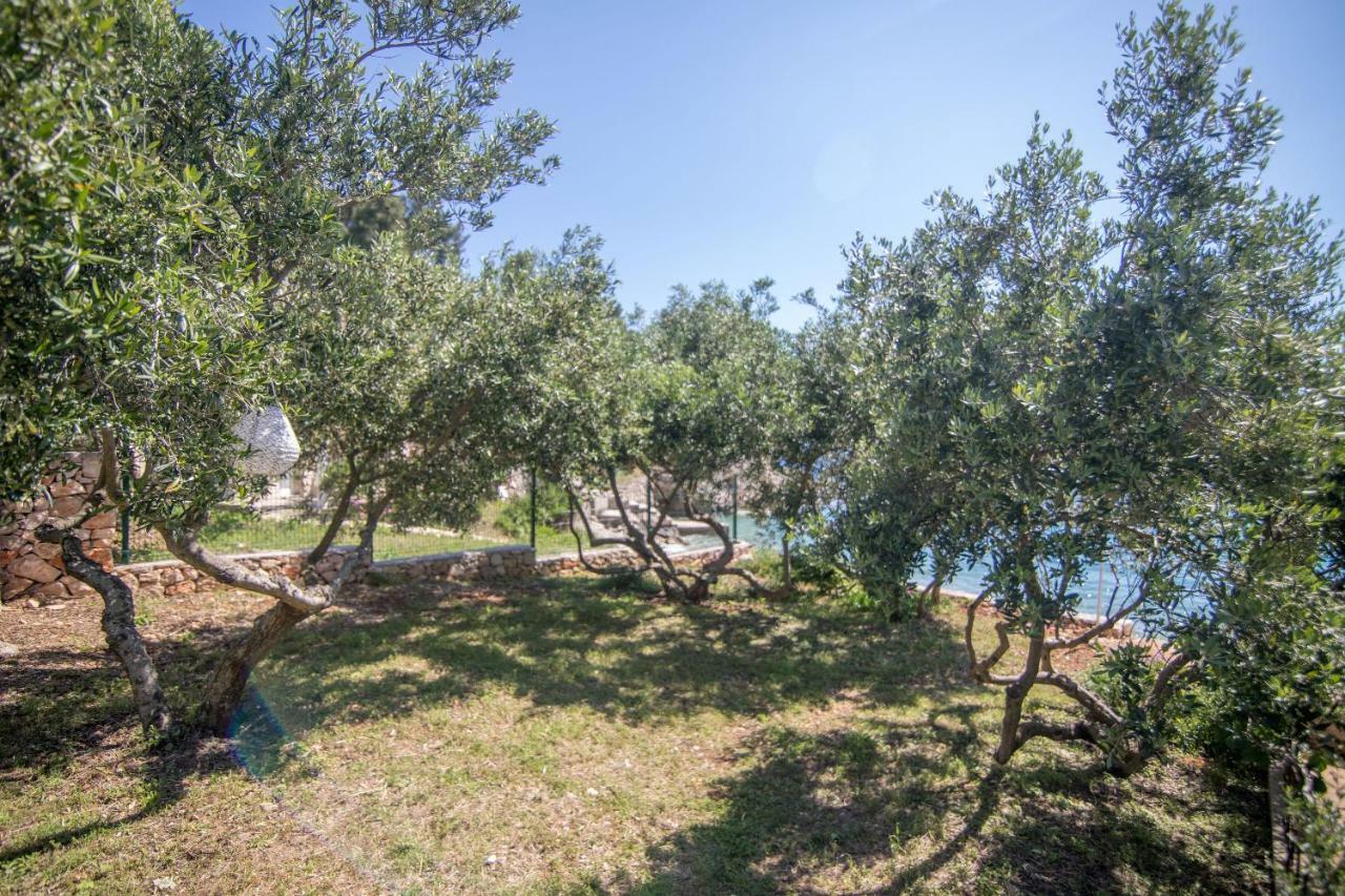 Apartments Robinzon Petar Gdinj Екстер'єр фото