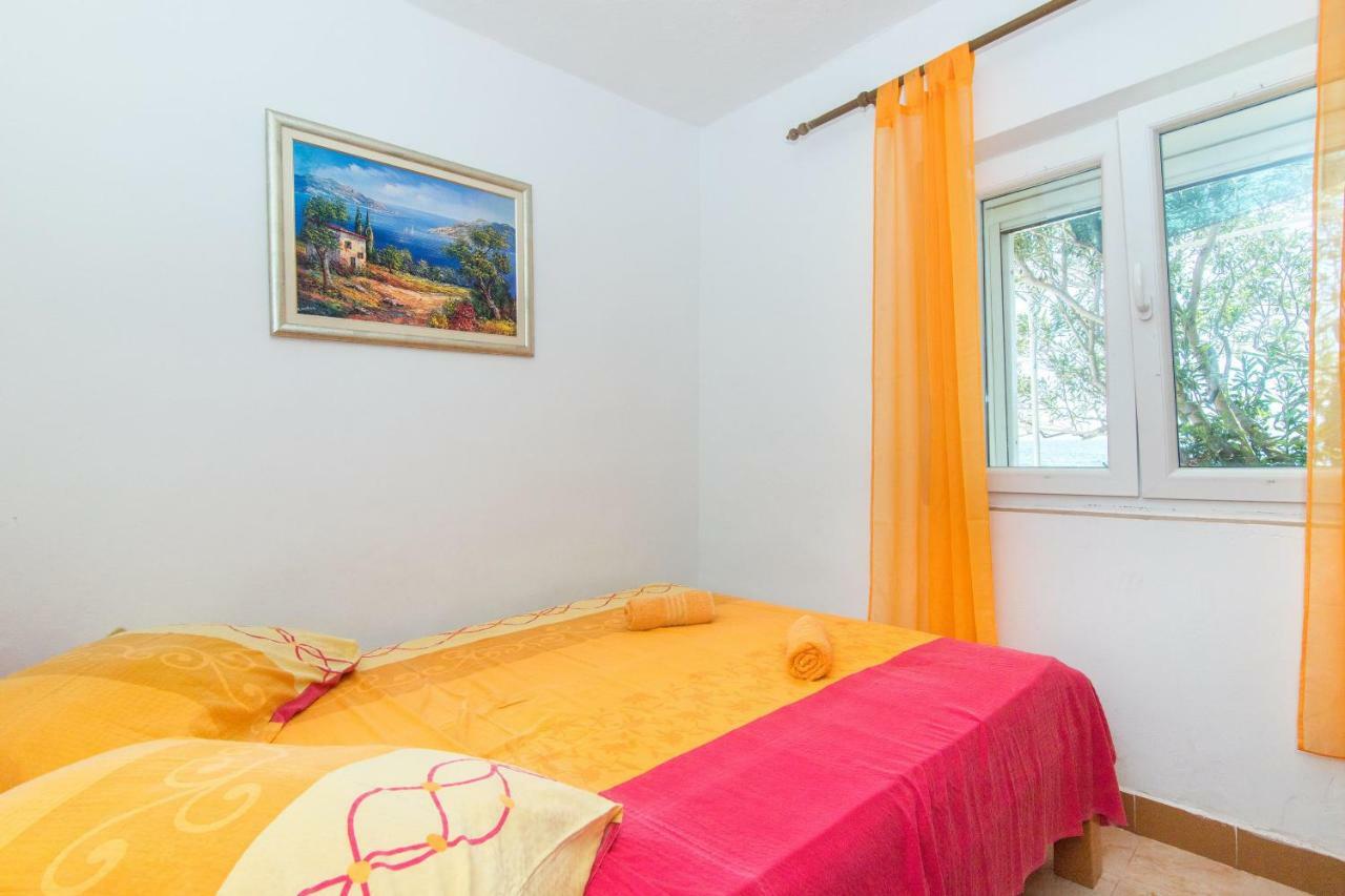 Apartments Robinzon Petar Gdinj Номер фото