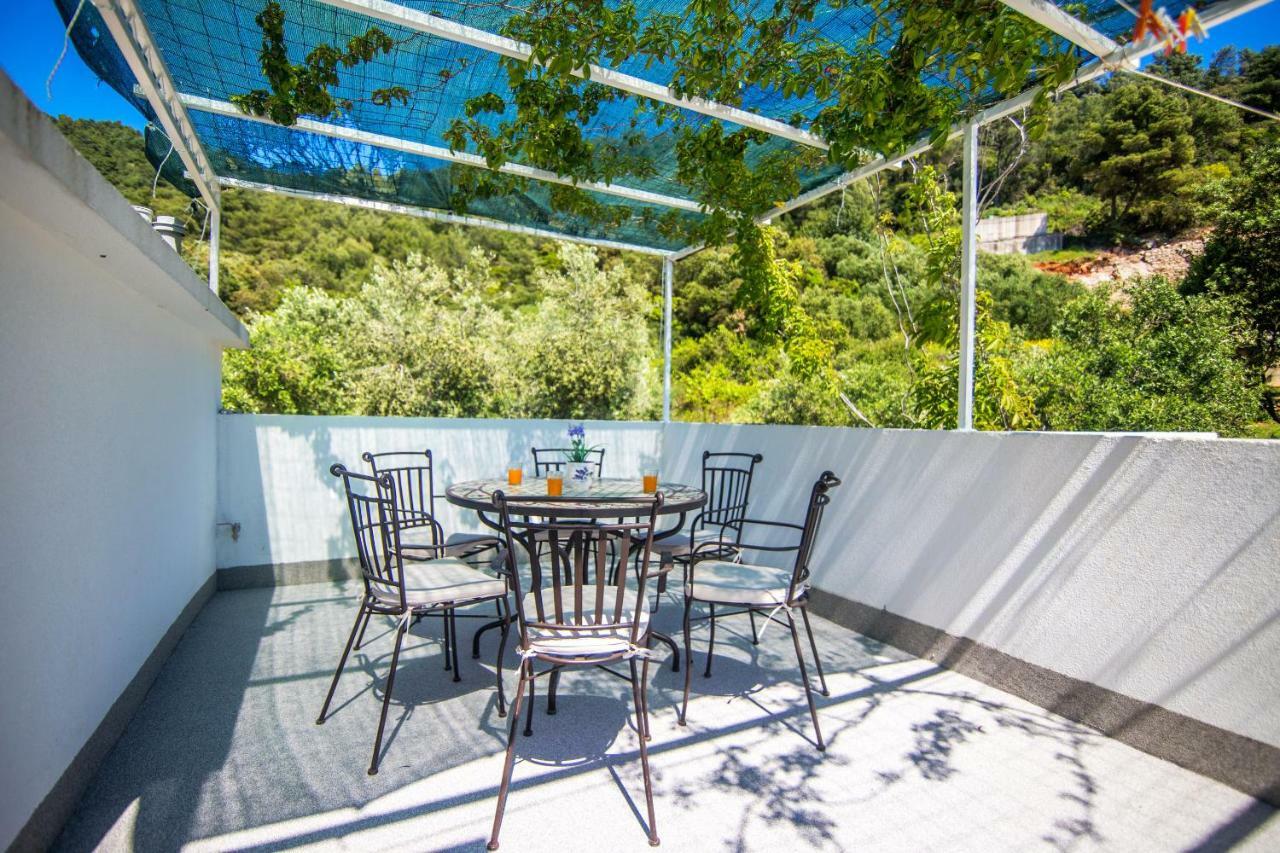 Apartments Robinzon Petar Gdinj Екстер'єр фото
